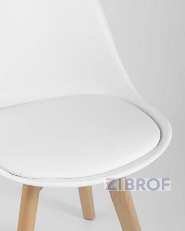 Eames DST, диаметр стола 80 см, 3 стула Frankfurt белые в Нижнем Новгороде